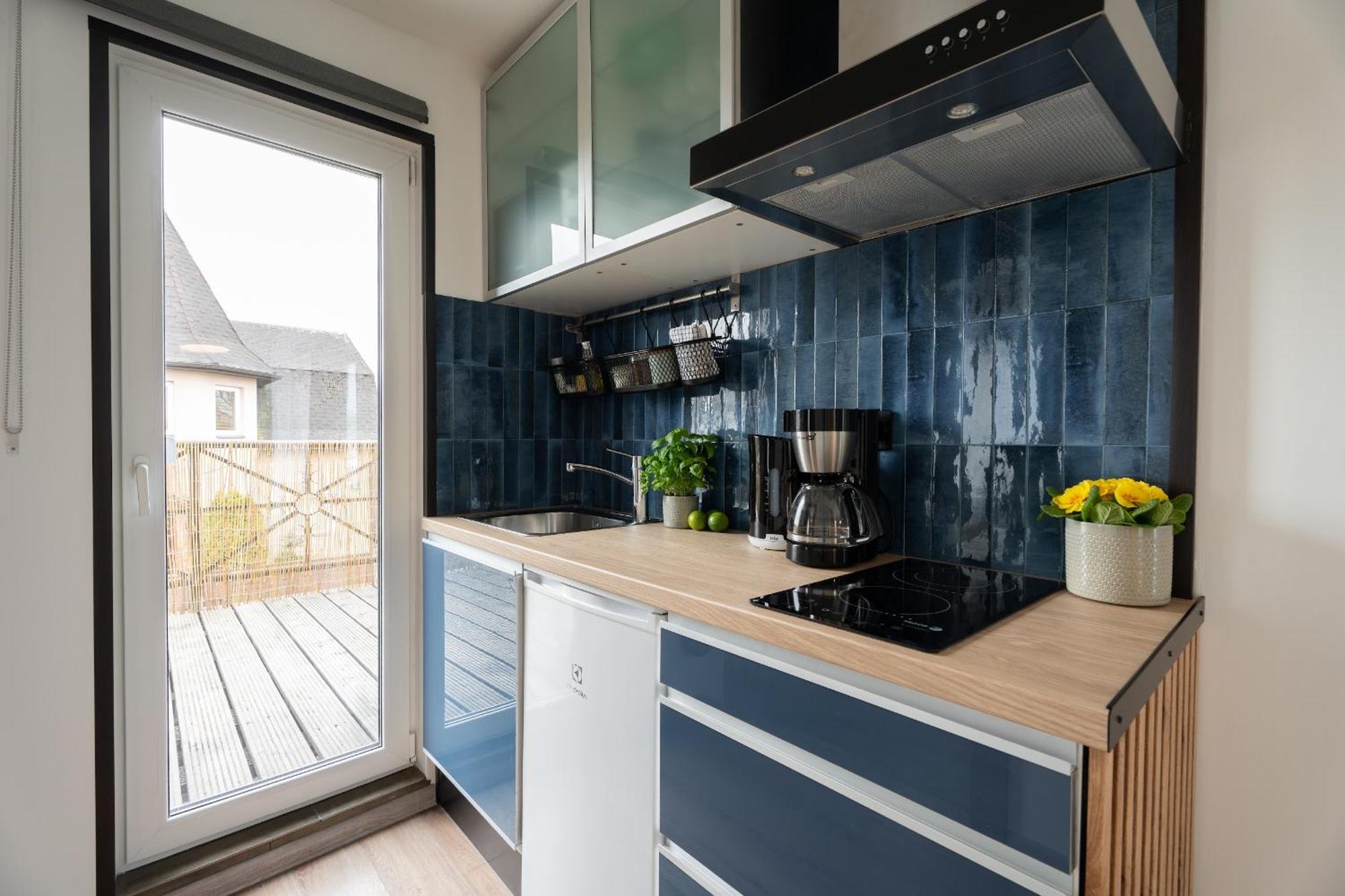 Family Garden Apartments With Free Private Parking & Playground Рига Екстер'єр фото